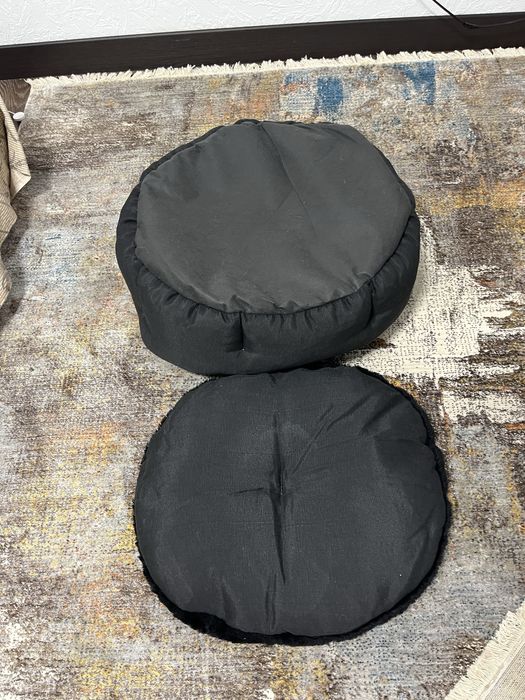 Место доя собак, лежанка черного цвета , меховая