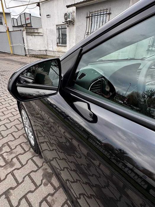 Hyundai Elantra 2.0 AT 2016 газ/бензин, автомат — без вкладень