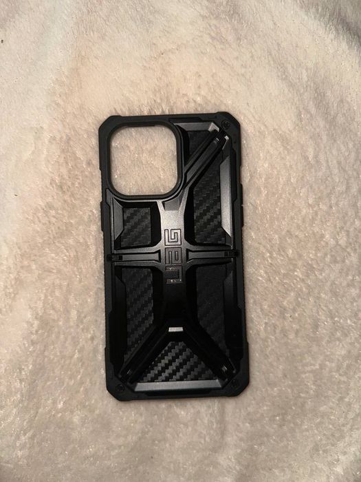 Оригінальний чохол UAG на iPhone 14 Pro Max