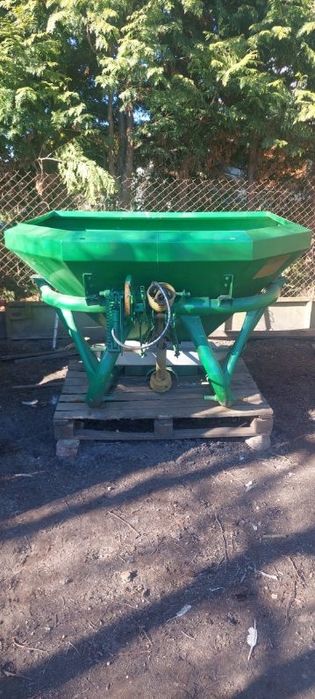 Rozsiewacz Amazon ZAF 804 R