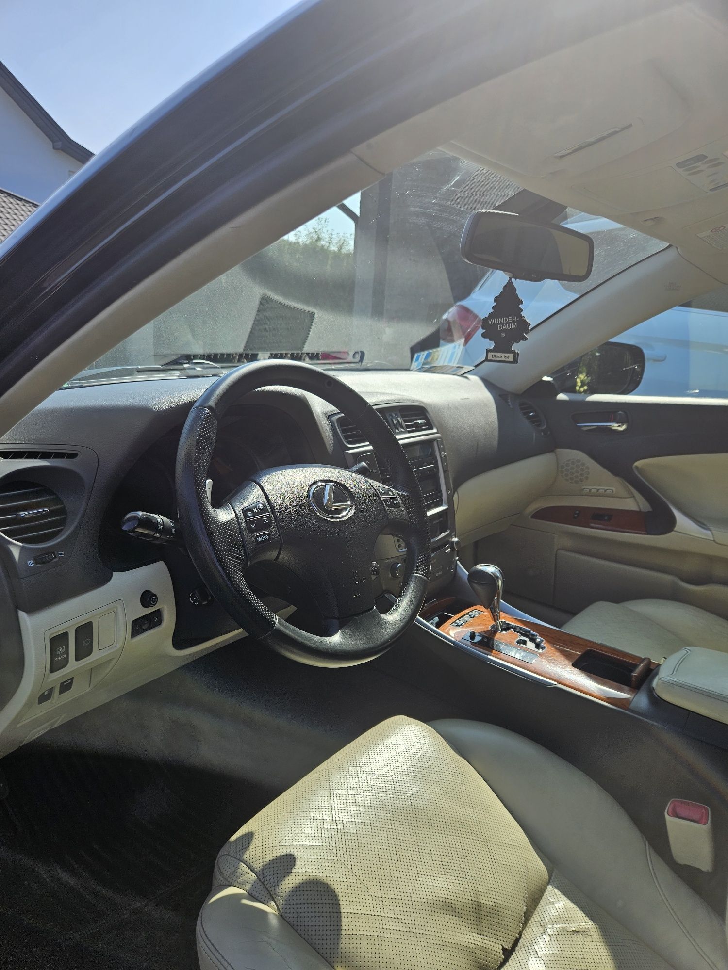 Lexus is250 V6 2010r