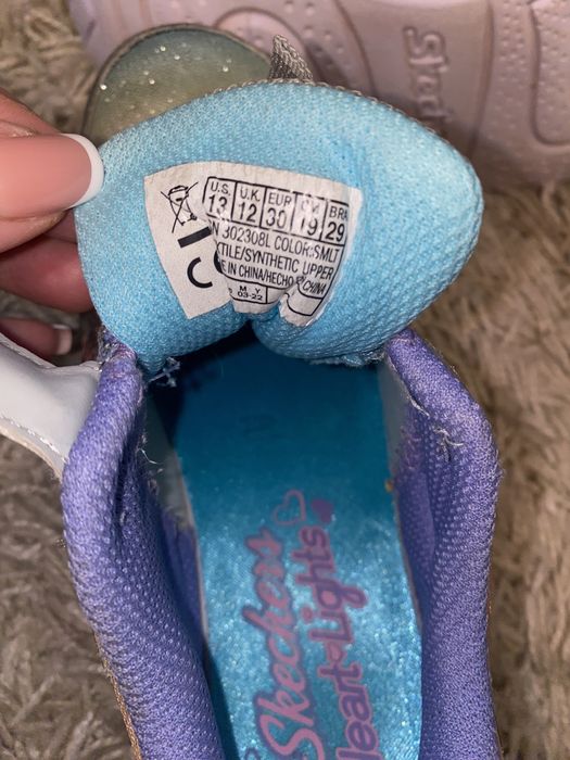 Кросівки Skechers 30 розмір світяться