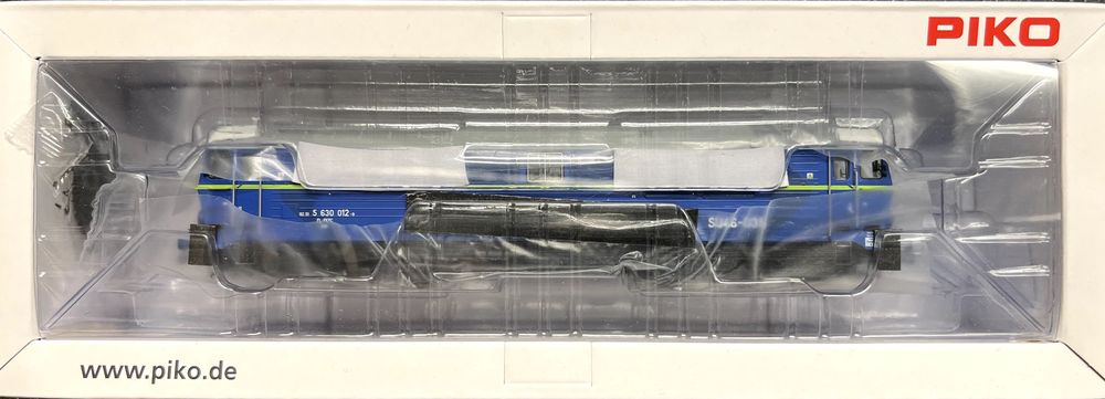 Spalinowóz SU46-035