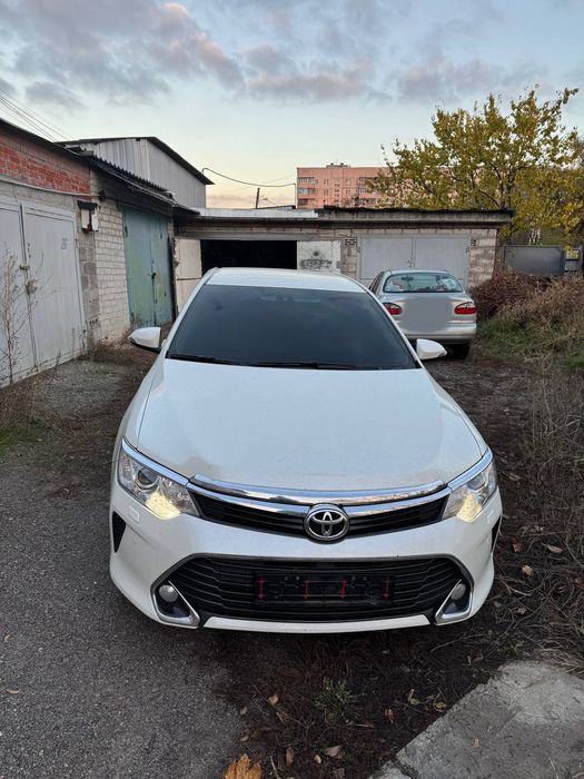 Продам Toyota Camry после ДТП.