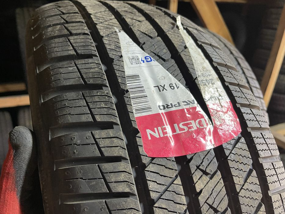 Шини нові зима 245/45R19 VREDESTEIN 2шт 23рік