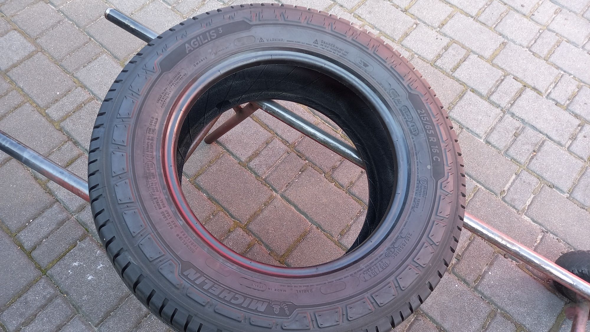 Demo Opony Letnie Michelin Agilis 3 215/65/16C 0423,106/104T  4 sztuk