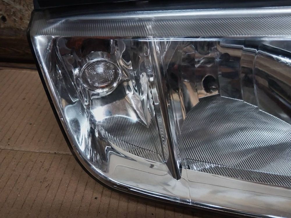 Передні фари Шкода Фабія 1 Skoda Fabia I 1999—2007 без кріплення