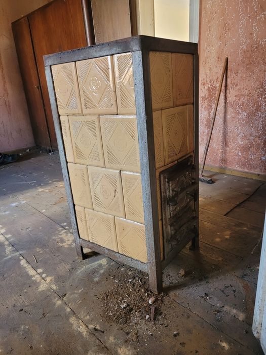 Piec  kaflowy używany