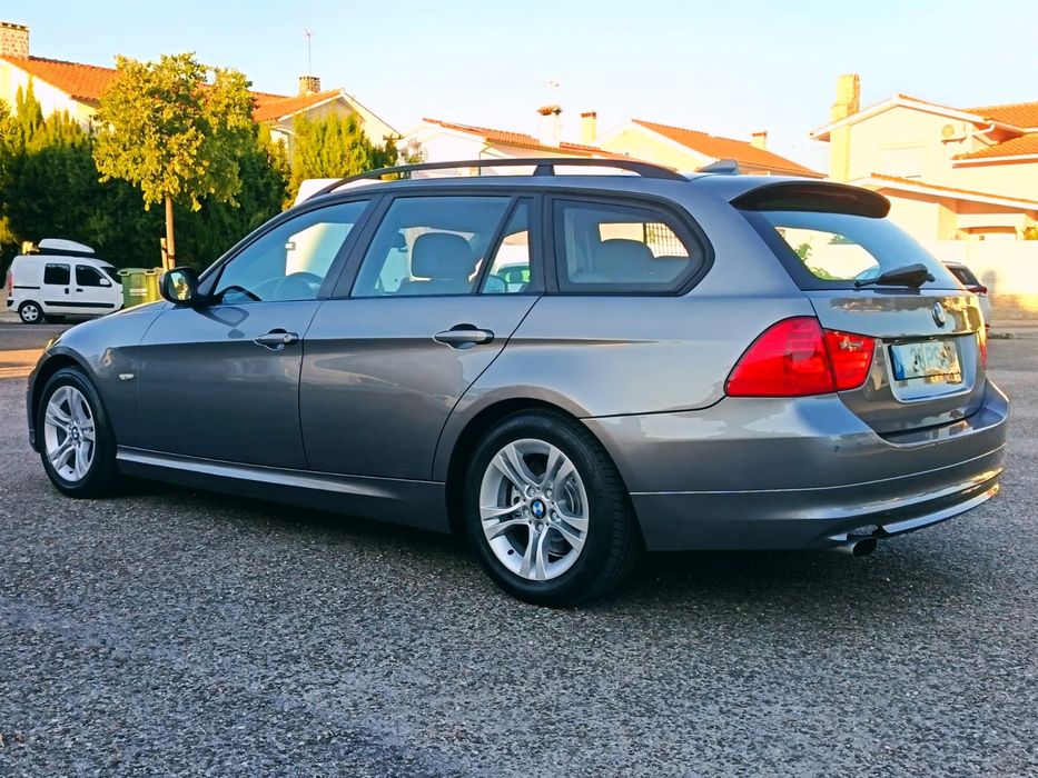 Bmw 320d touring LCI com navegação de 2011 impecável aceito retoma