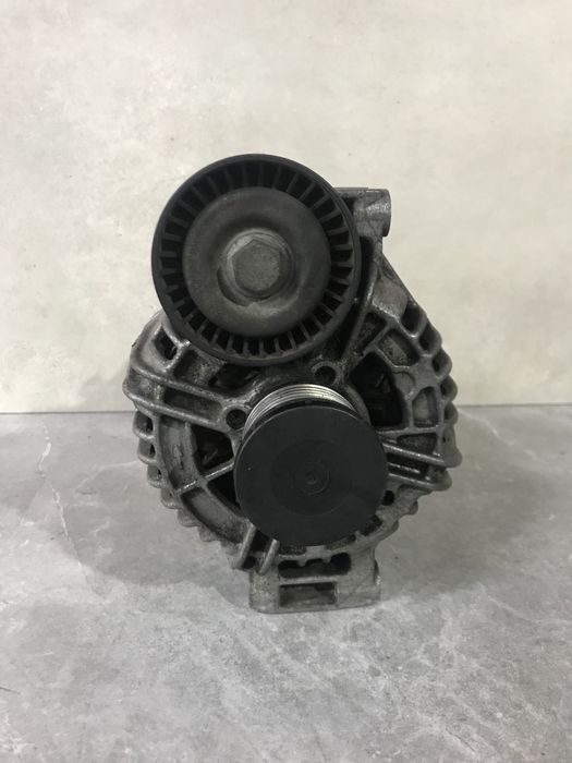 Генератор BMW E46 E90 N42 N46 150A Bosch E91 E60 E87 E83 316 318 БМВ
