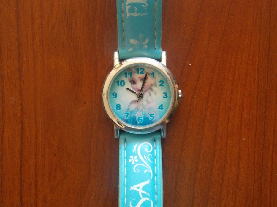 Sprzedam tanio zegarek Frozen, kraina lodu Elsa