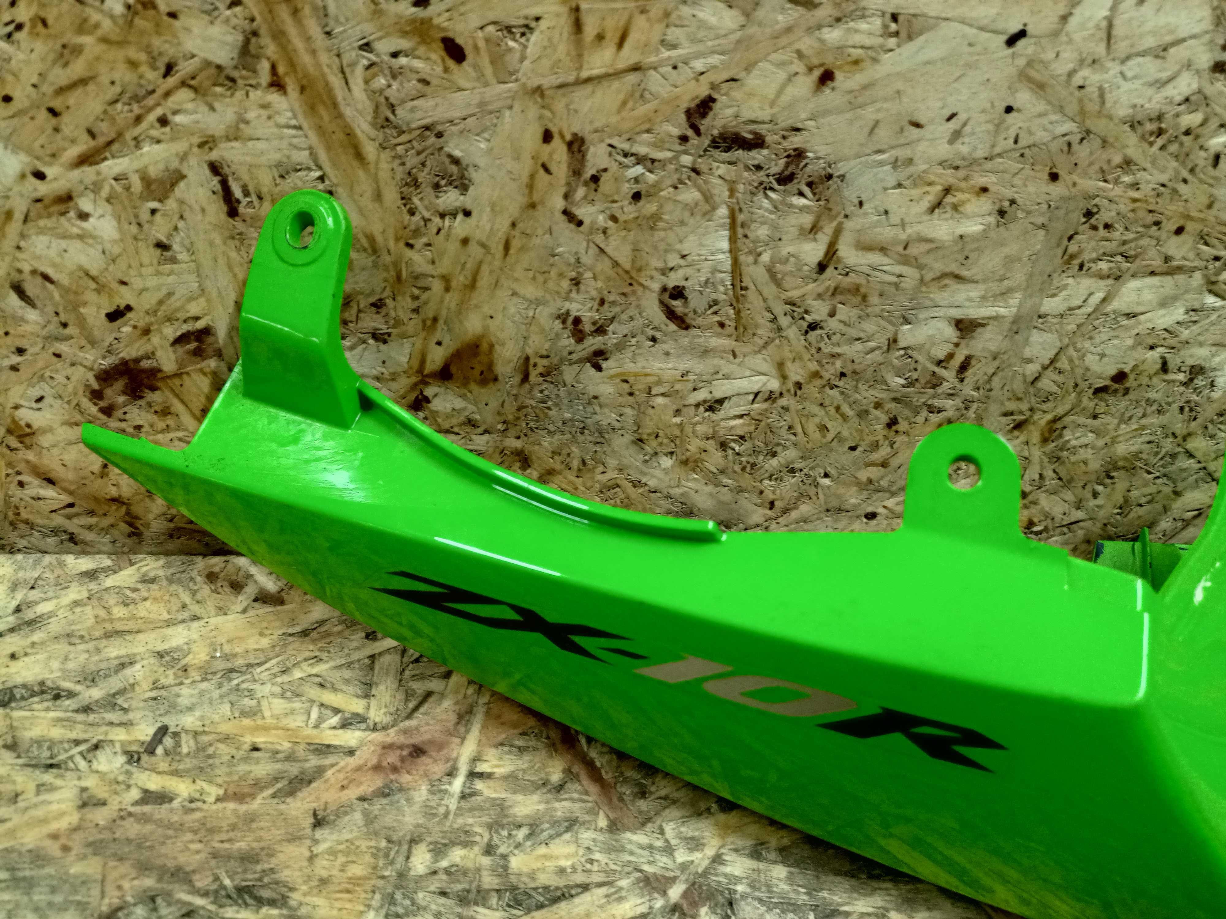 Kawasaki ZX10R 08r boczek tył plastik boczny owiewka oryginał