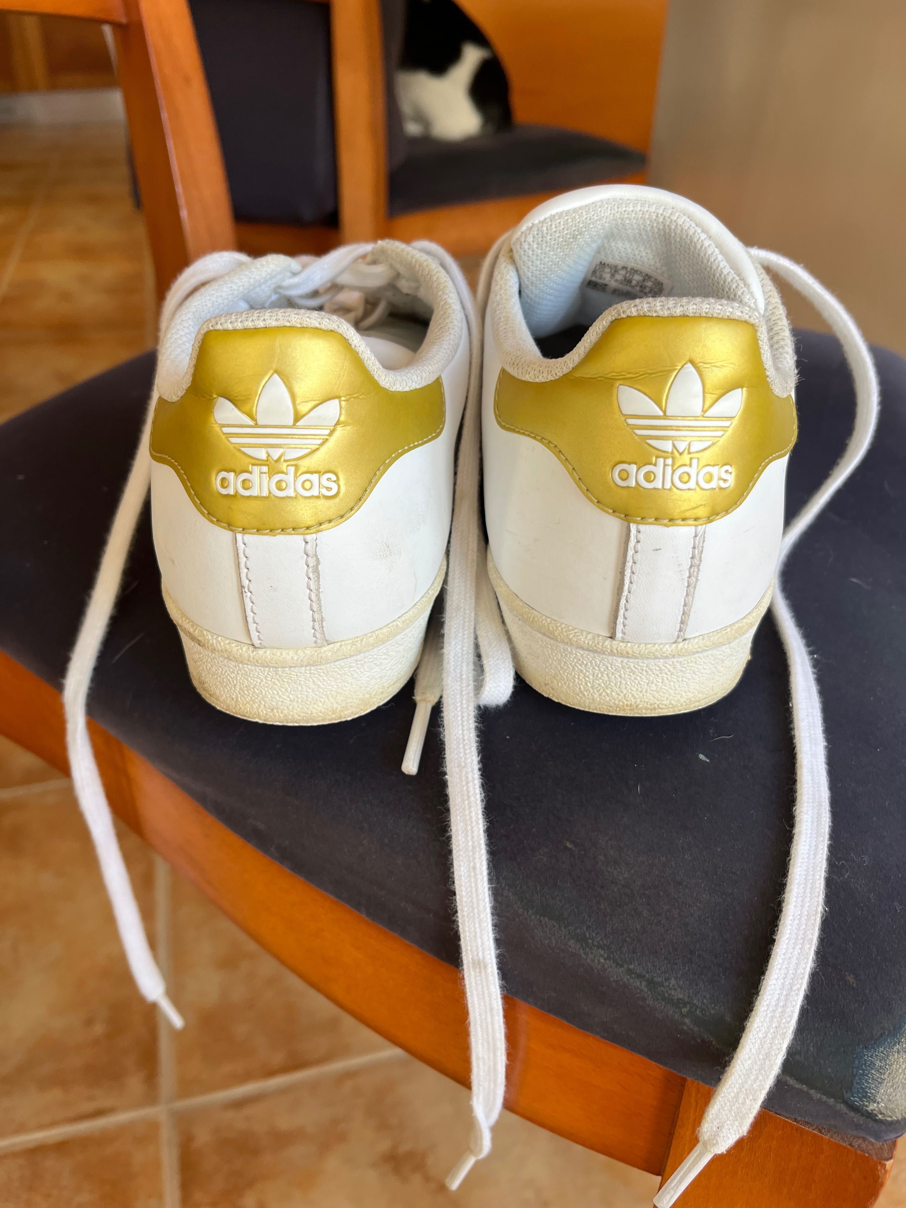 Ténis adidas super star