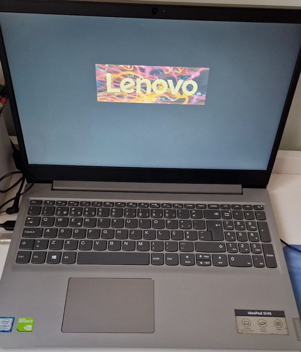 Lenovo Ideapad S145-15IWL i7-8565U/12GB/256GB SSD/15.6"/NVIDIA GeForce