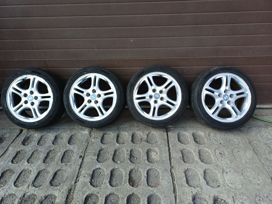 Felgi aluminowe 17 hyundai coupe i30 5x114,3 + 215/45R17 zimowe 6mm