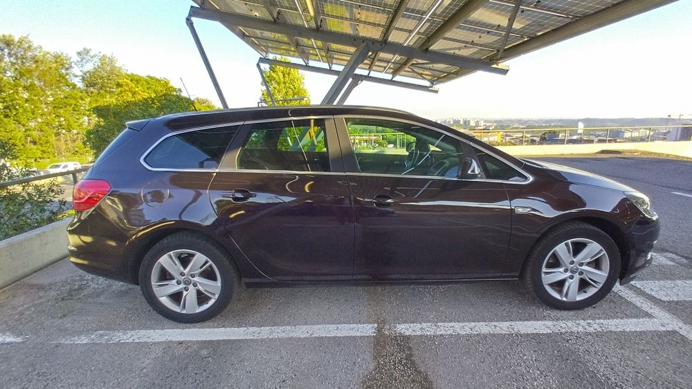 Opel Astra Sport Tourer 2015