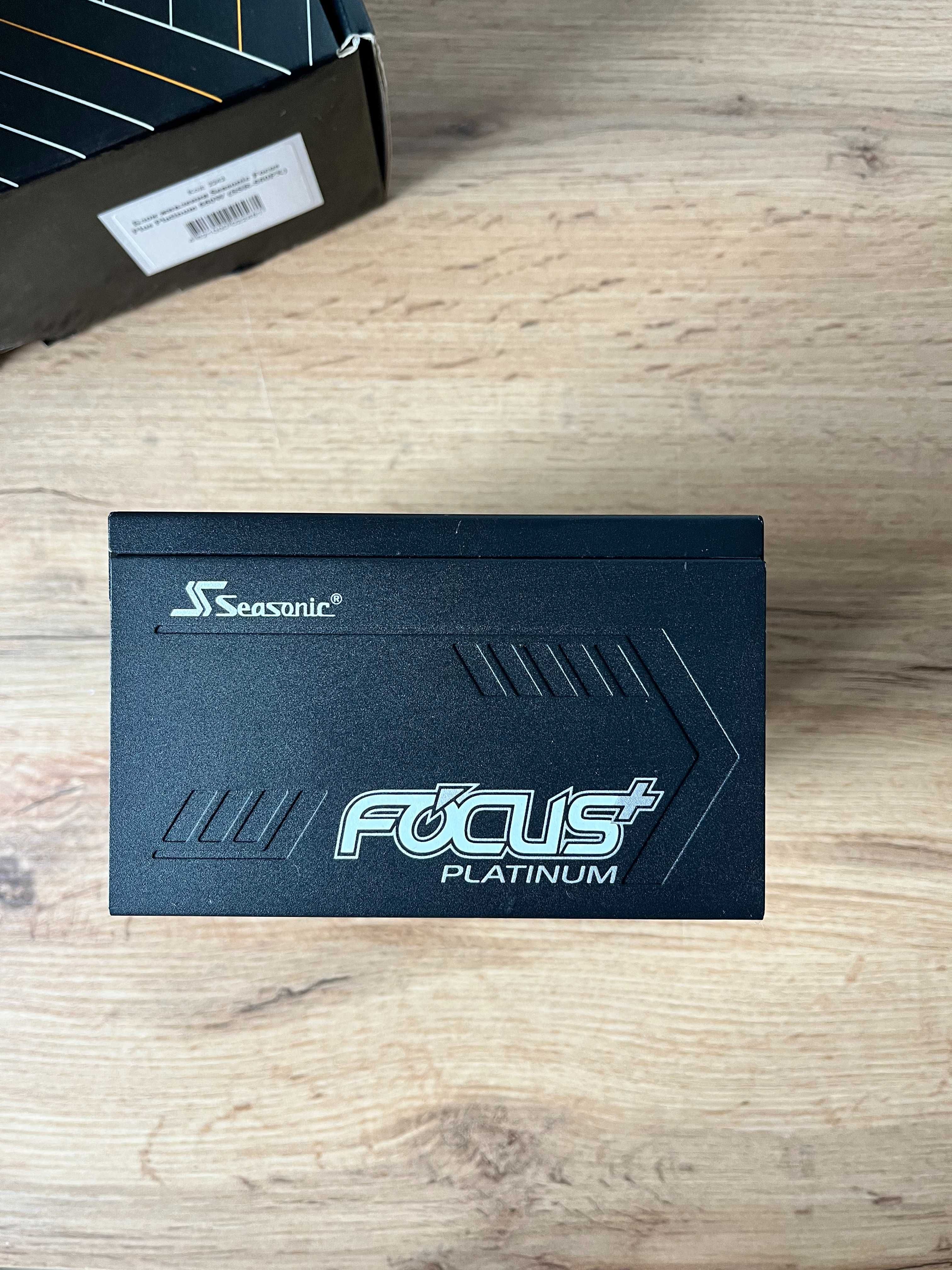 Блок живлення Seasonic Focus Plus Platinum 550W (SSR-550PX)
