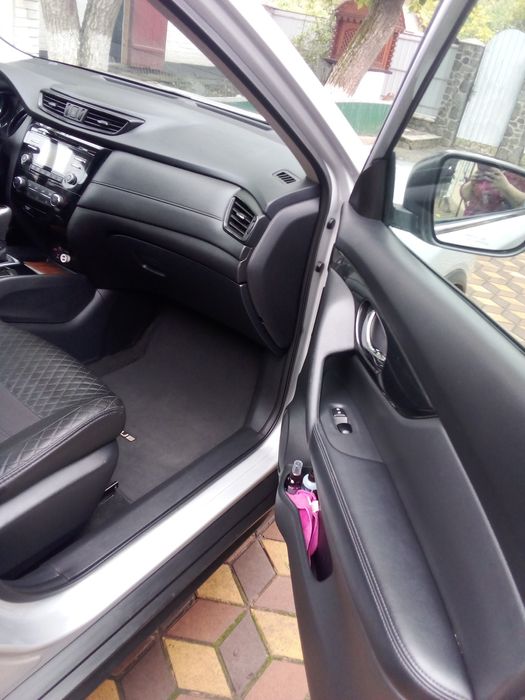 Продам Nissan rogue