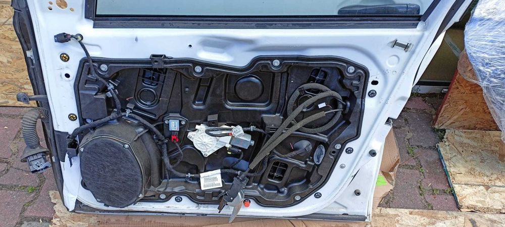 Dodge Dart 2012 - 2016 Drzwi Prawa Przód KPL USA