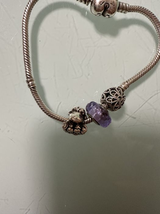 Продам оригінал браслету Пандора з шармами