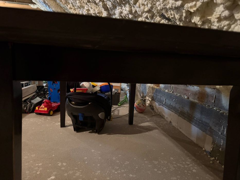 Stół na sprzedaż bardzo ciemny dąb z dostawką duży