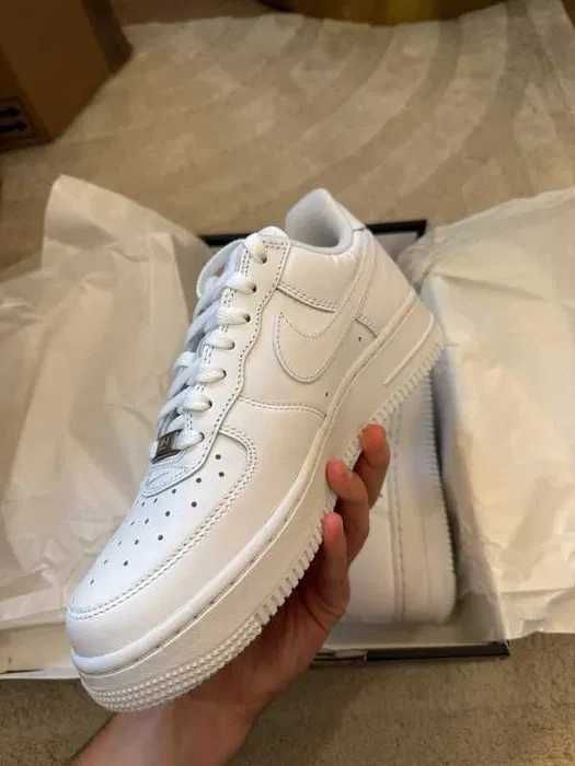 "Buty Trampki" Nike_Air_Force_1_Low_Supreme_White R.37.5