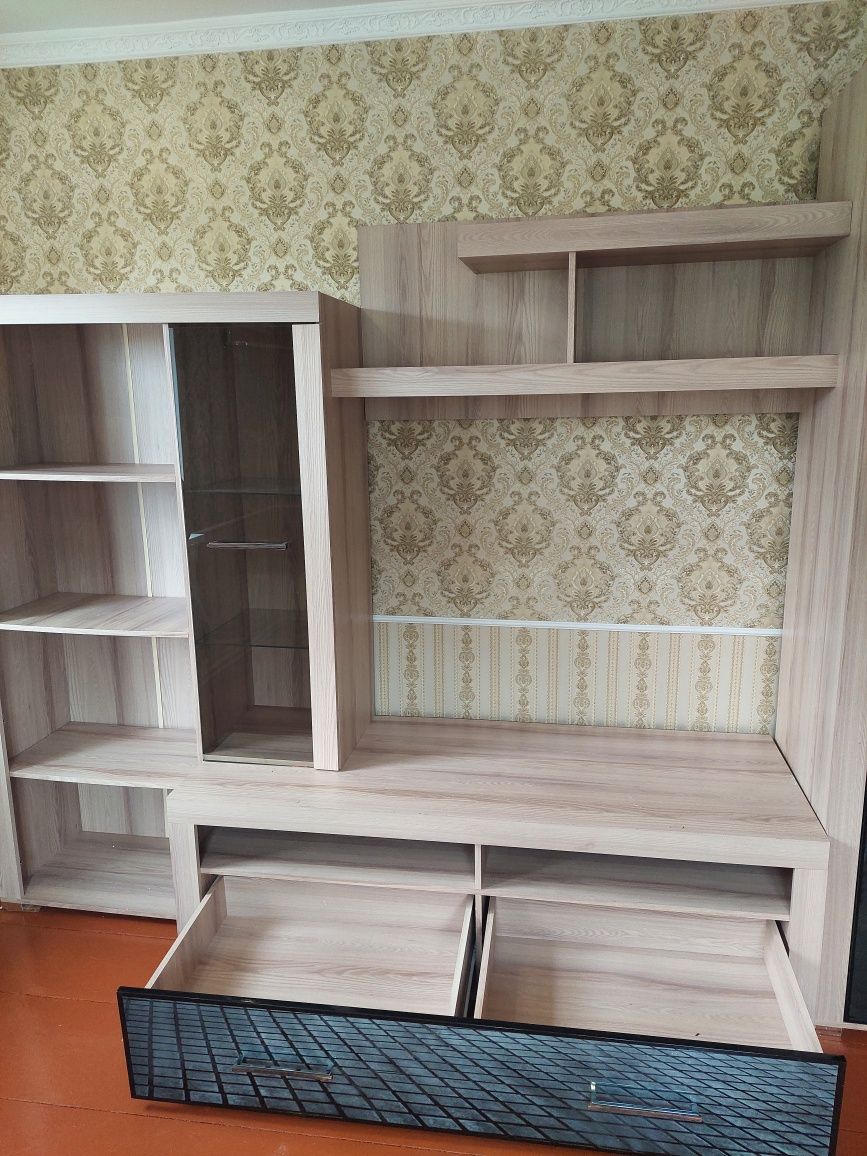 Продам стінку б/у