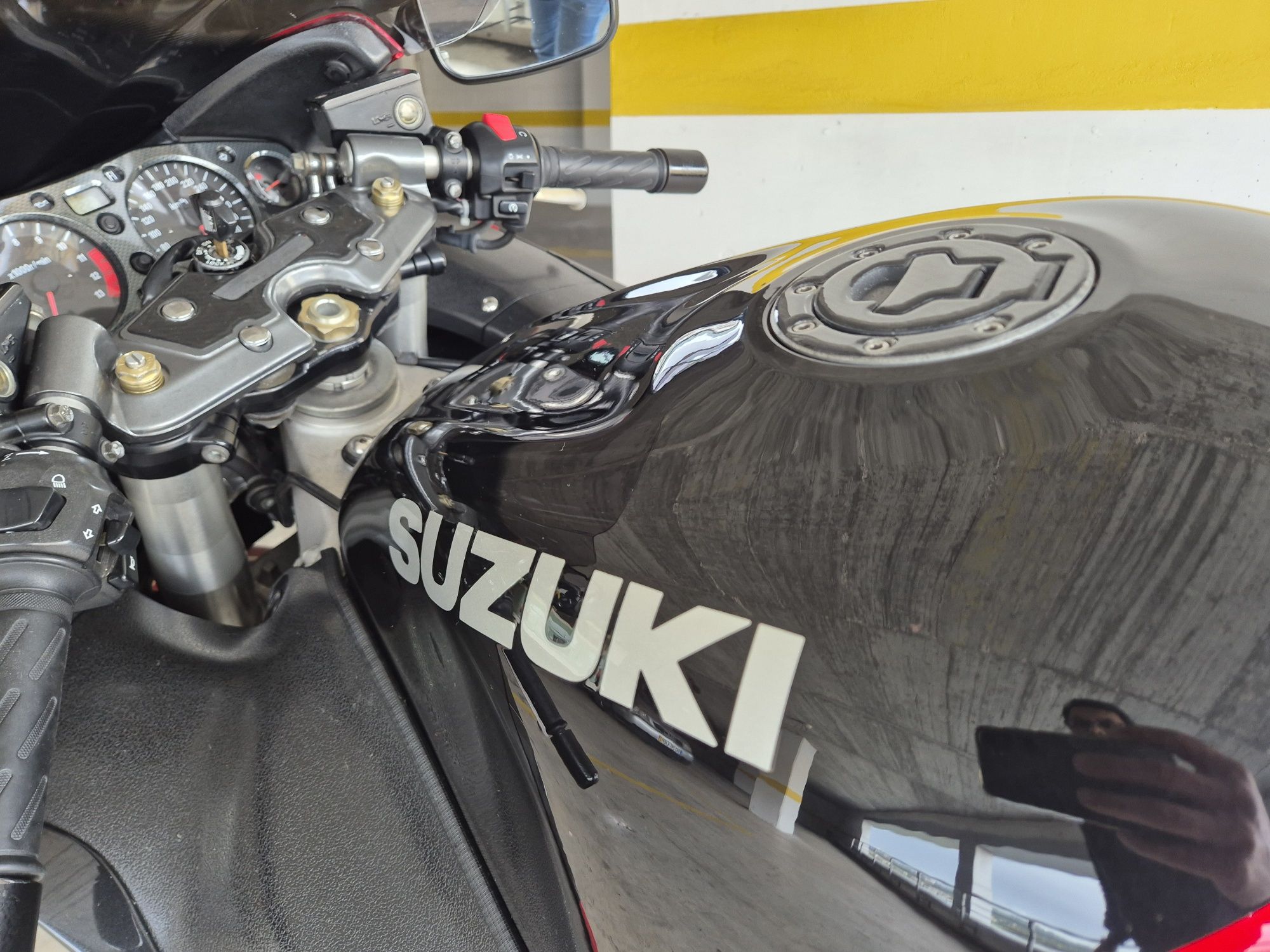 Suzuki gsxr 1300 hayabusa 99