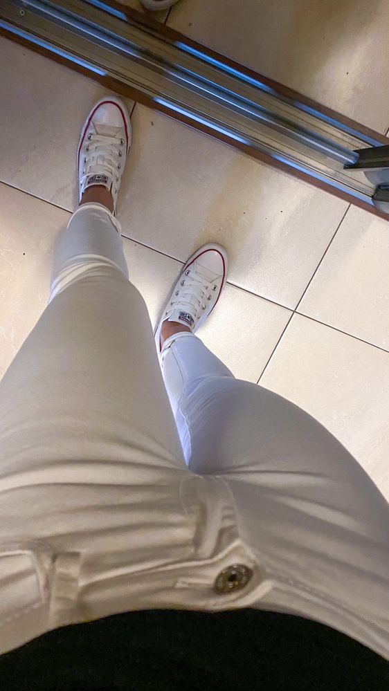 Białe jeansy Mango 34