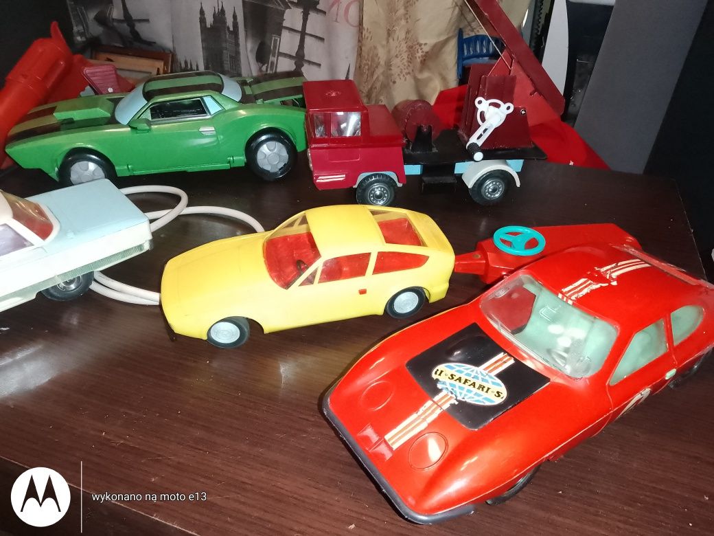 Kolekcja autek z PRL u  unikaty
