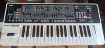 Roland Gaia SH 01 syntezator