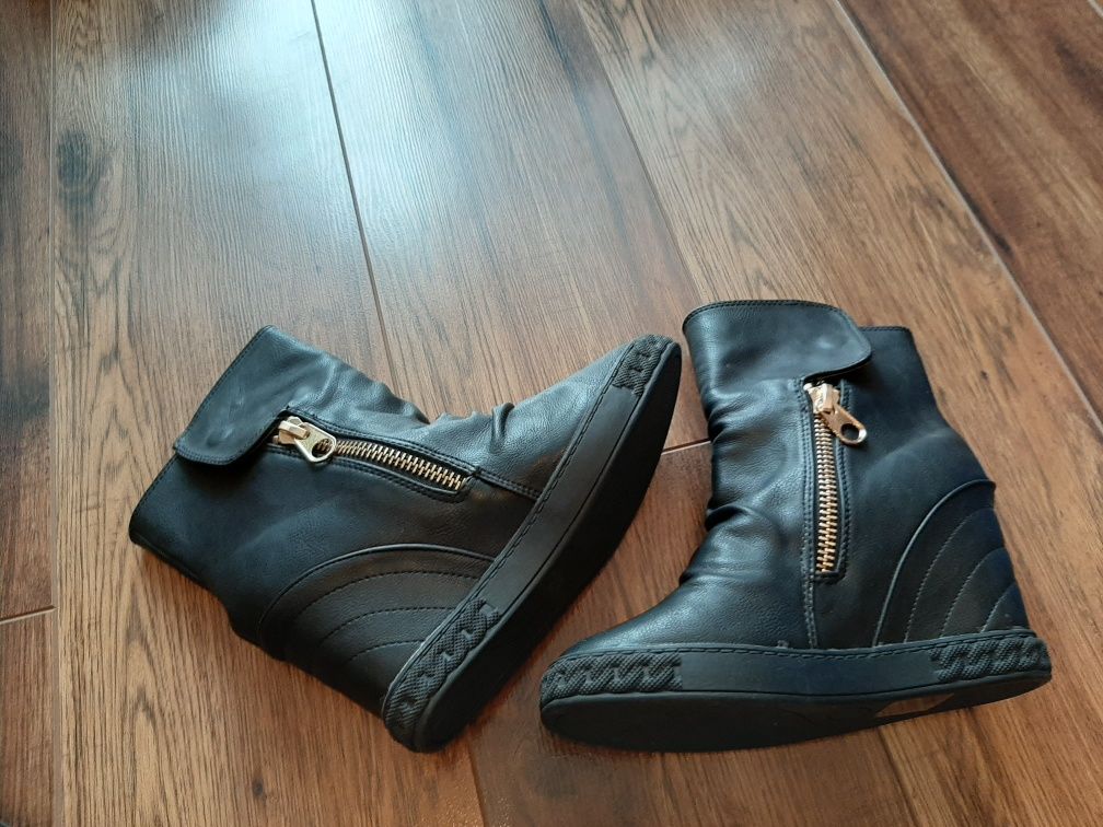 Nowe buty na platformie 38 czarne