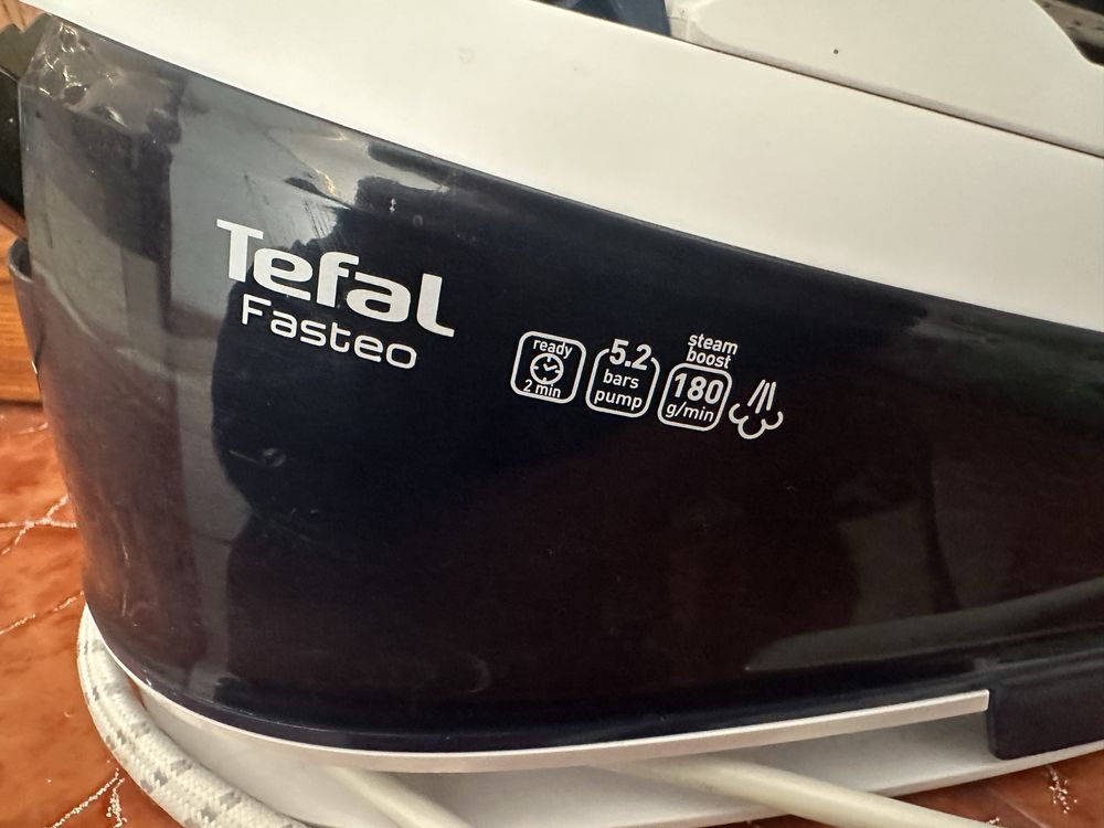 Żelazko parowe Tefal Fasteo genarator pary stacja parowa
