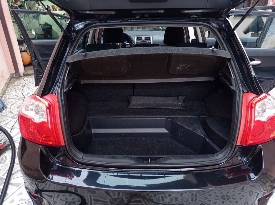 Toyota Auris 1.8hibrido Nacional