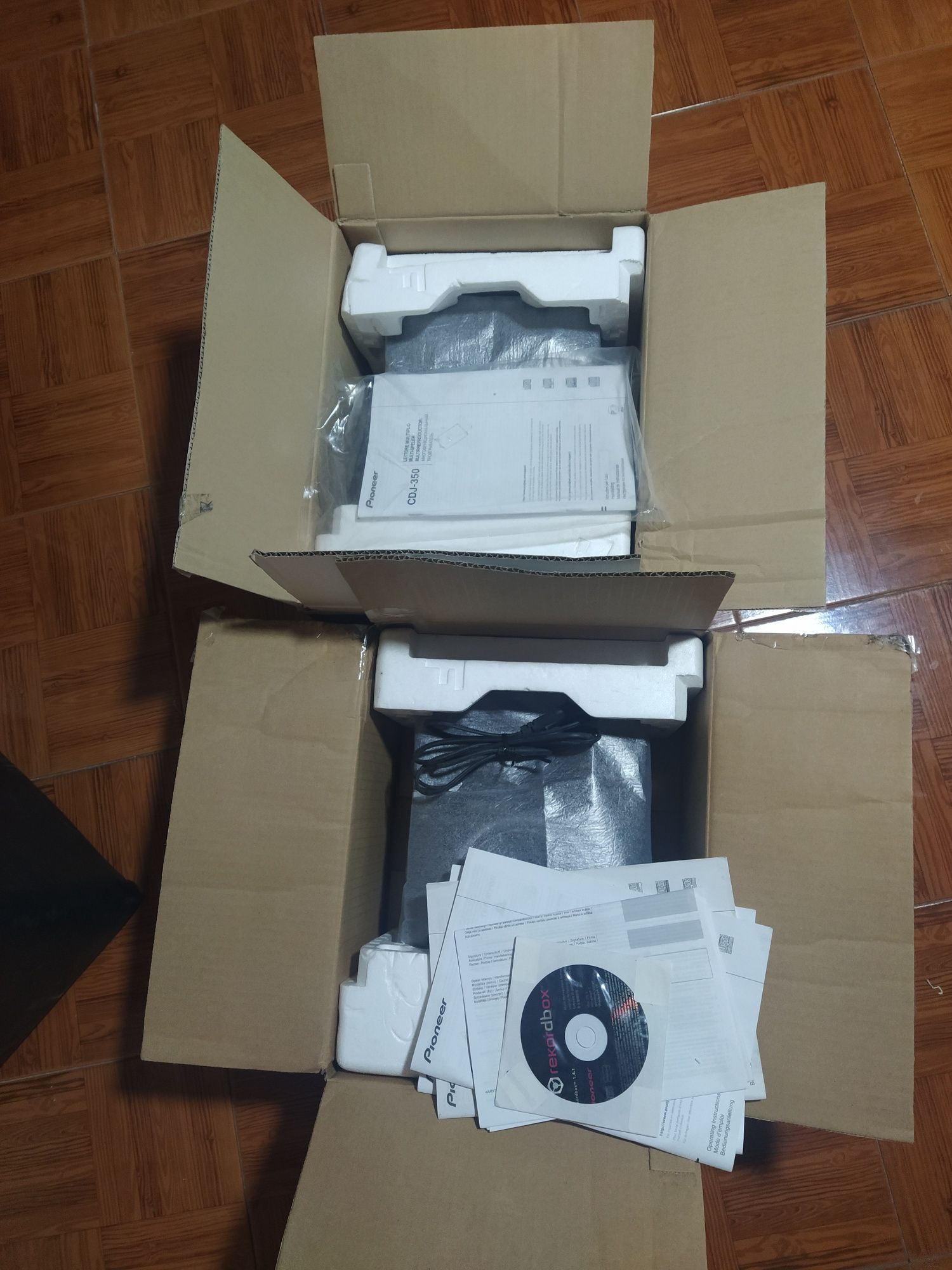 Pioneer CDJ 350 par