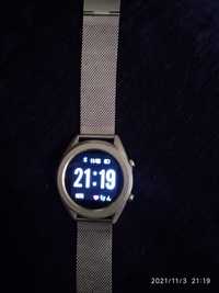 Смарт часы, Smart watch в отличном состоянии батарея держит 7-8 дней.