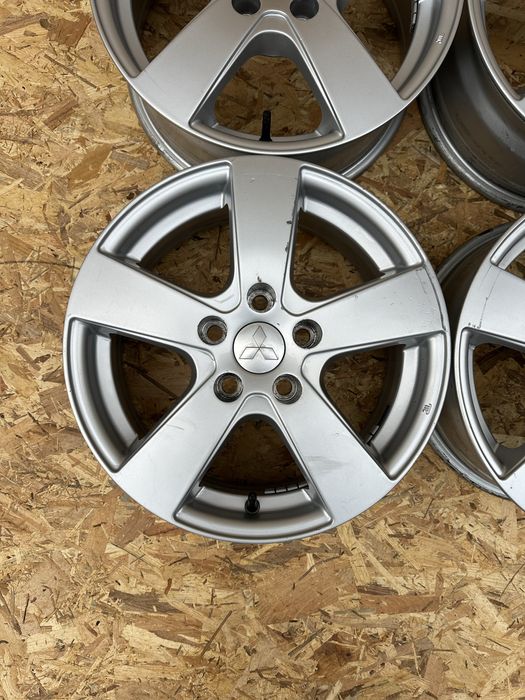 Диски5/114.3 R17 ET38 ЦО(діа)67.1 диски титани