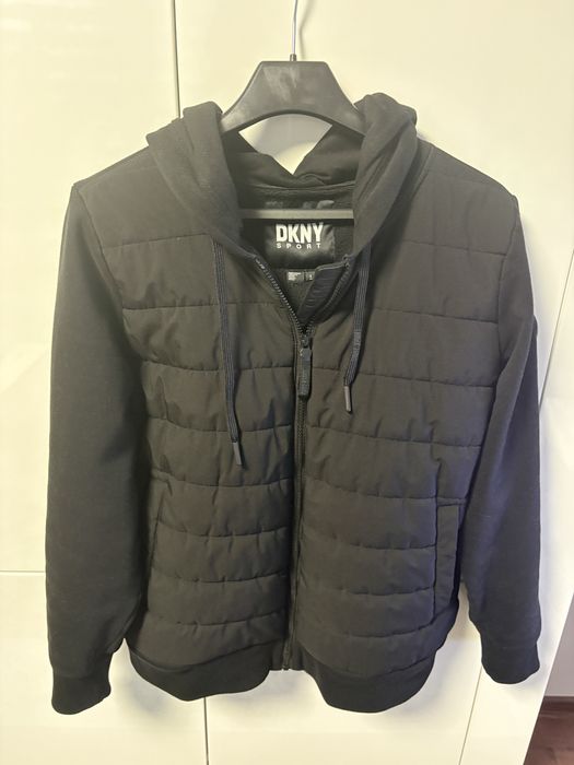 Czarna kurtka bluza ocieplana DKNY