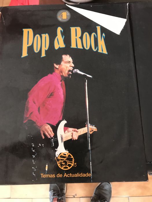 Vendo esta colecao de 4 livros  1 €