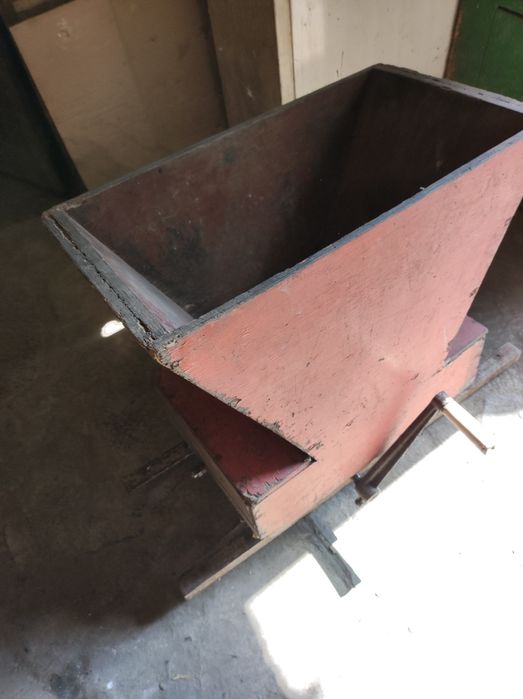 Дробилка для винограда