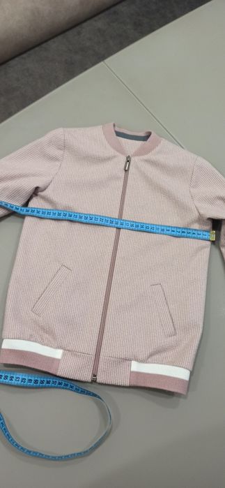 Костюм шкільний на худеньку дівчинку 7-9 років.