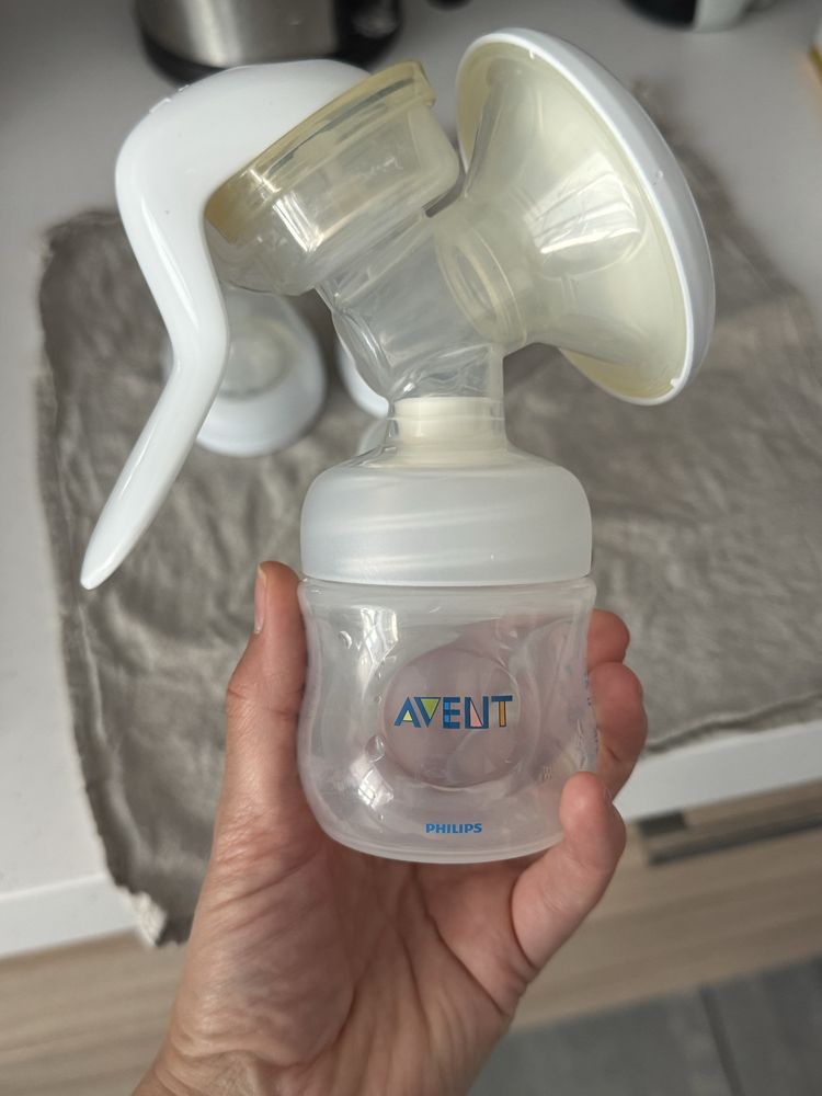 Молоковідсмоктувач Avent механічний