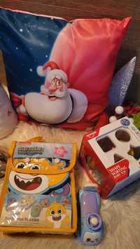 Świąteczny zestaw prezentowy, zabawki, prezent dla chłopca 1+ KOSTKA