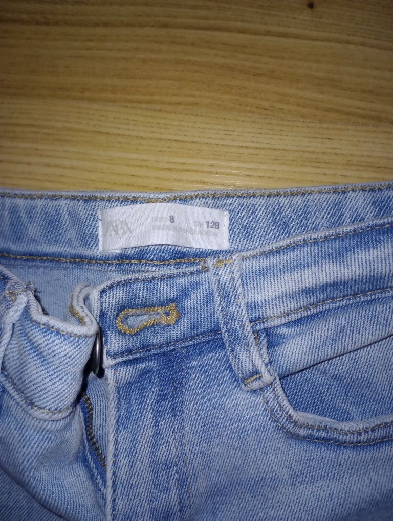 Komplet z firmy Zara -bluza /122 i jeansy/128+gratis