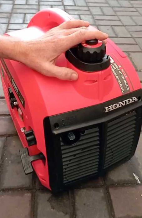 Генератор инверторный бензиновый HONDA 2.0/2.2кВт генератор бензиновий