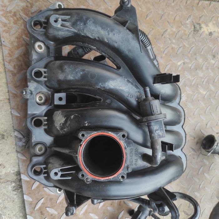 Kolektor ssący Skoda Fabia II Polo 1,4  036,129,709,GT