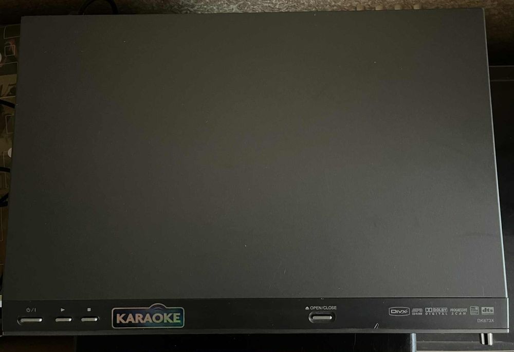 DVD-програвач LG DK-673 X