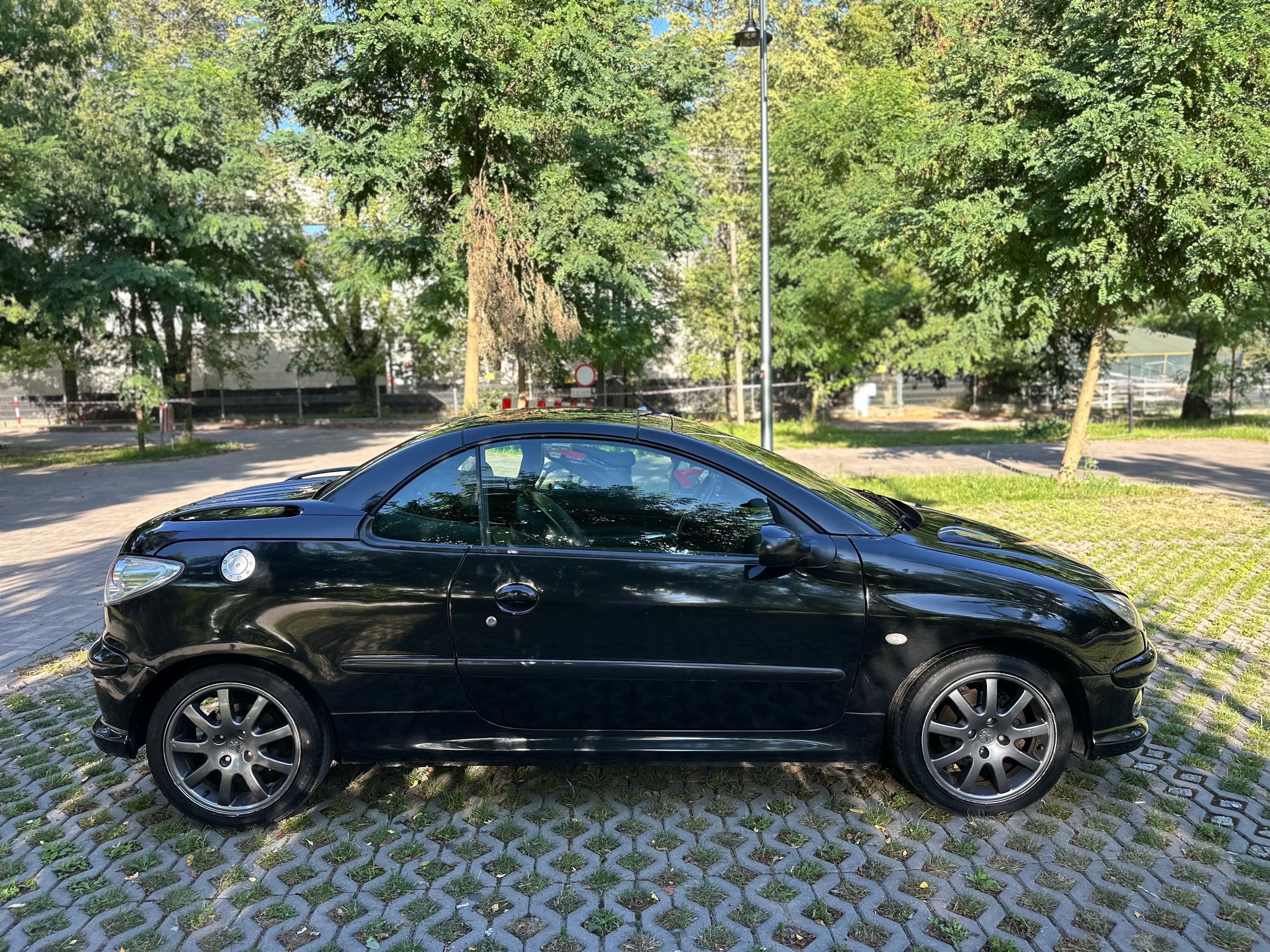 Peugeot 206cc kabriolet mały przebieg ładny stan