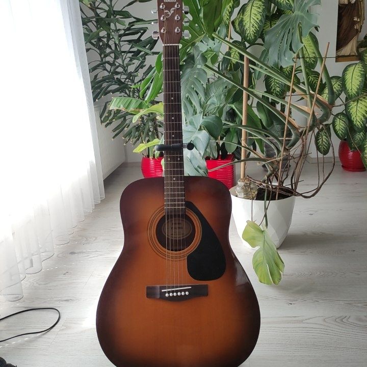 Gitara YAMAHA ak