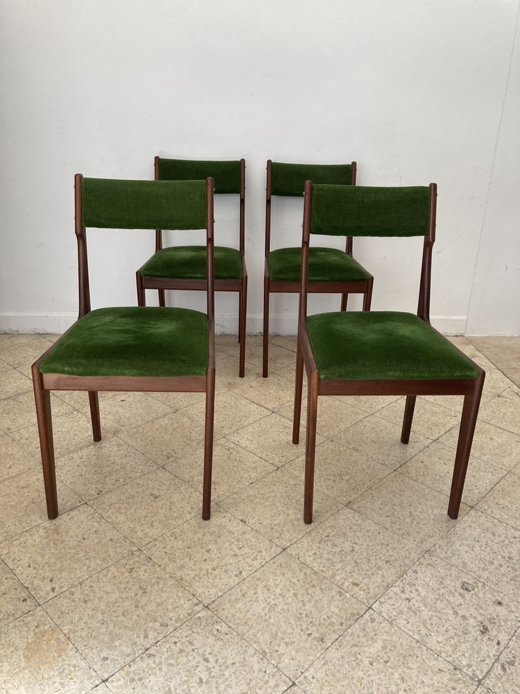 Set of 4 vintage chairs, Portugal 1960s.